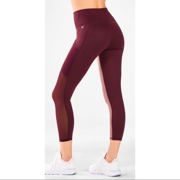 Fabletics Mila Capri Active Leggings Size S - Picture 2 of 13